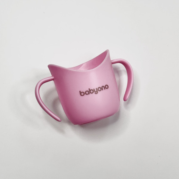 Тренувальна чашка з ручками Babyono рожева